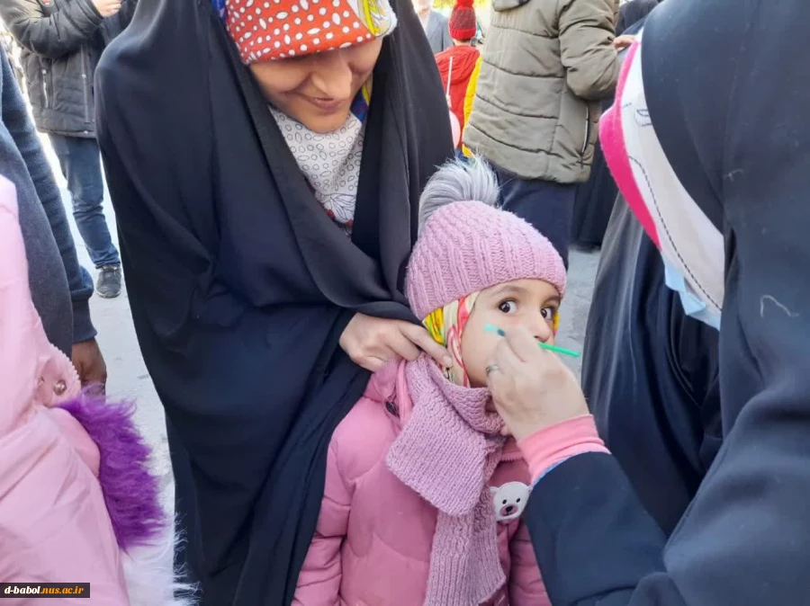 حضور سرپرست، کارکنان، اساتید و دانشجویان بسیجی آموزشکده فنی وحرفه ای دختران بابل در راهپیمایی با شکوه ۲۲ بهمن شهرستان بابل به همراه برپایی ایستگاه نقاشی با محوریت "به رنگ انقلاب"  12